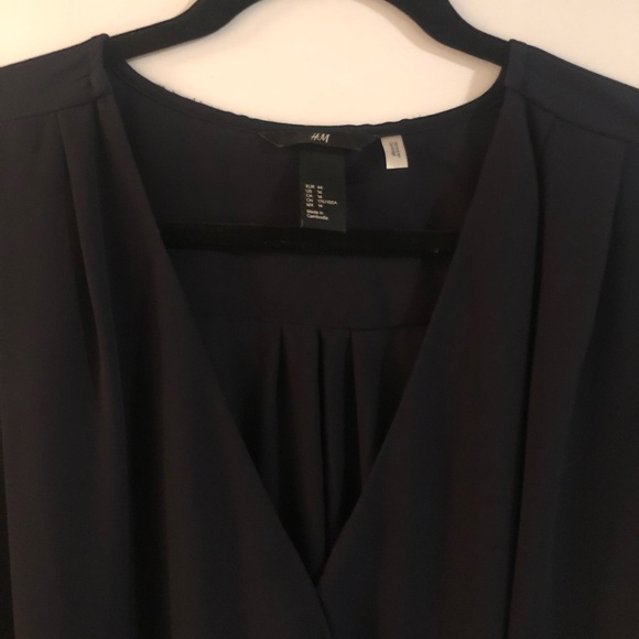 H&M navy blouse - Picture 2 of 4